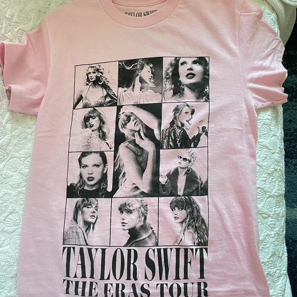 Taylor Swift concert t-shirt